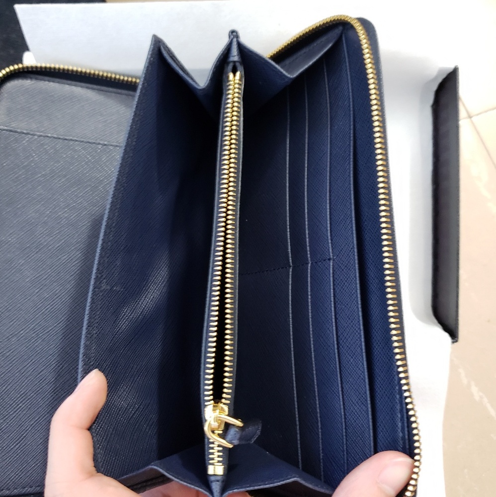 Prada Large Saffiano Leather Wallet Navy - Picture 4 of 4
